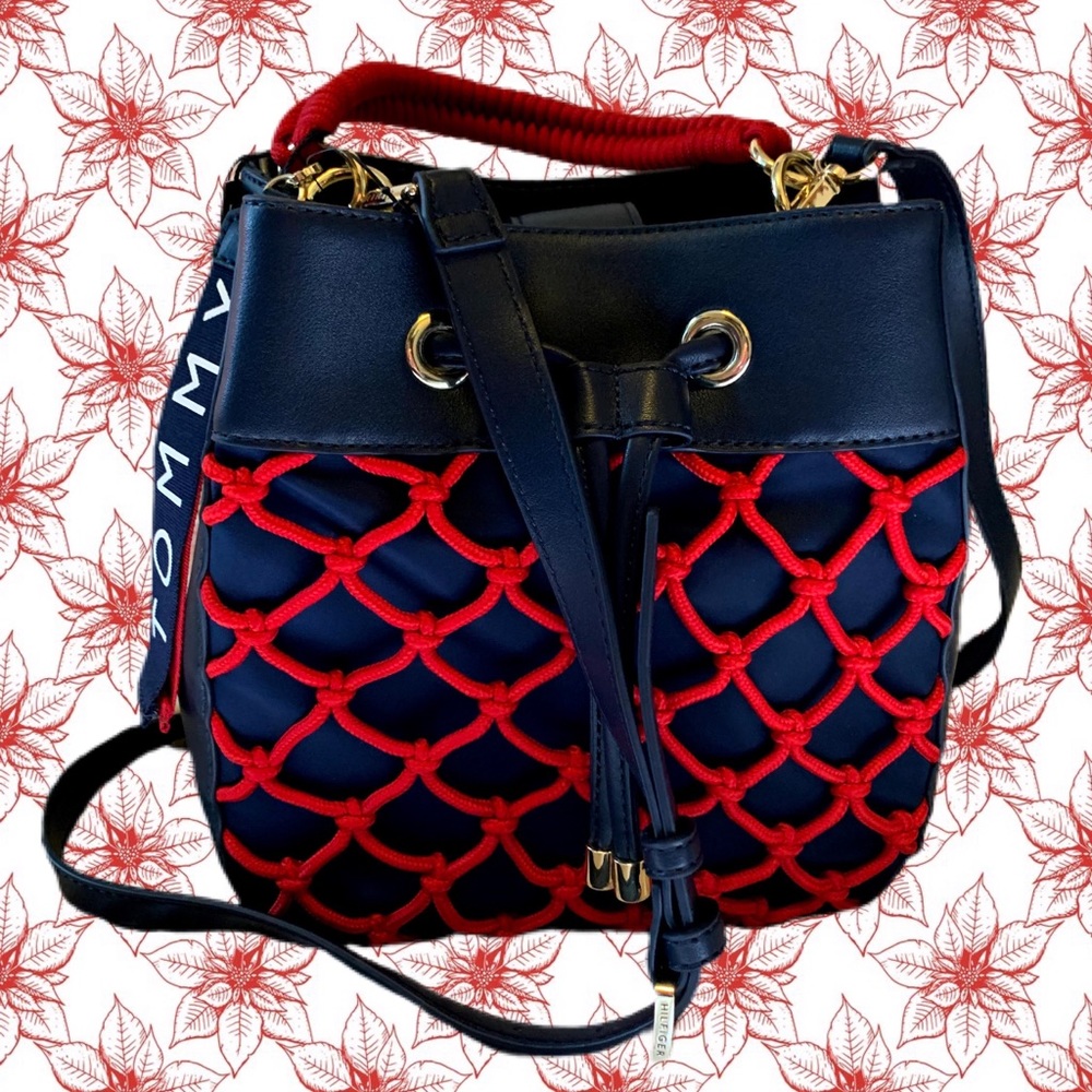 🍒NWT Tommy Hilfiger Purse🍒